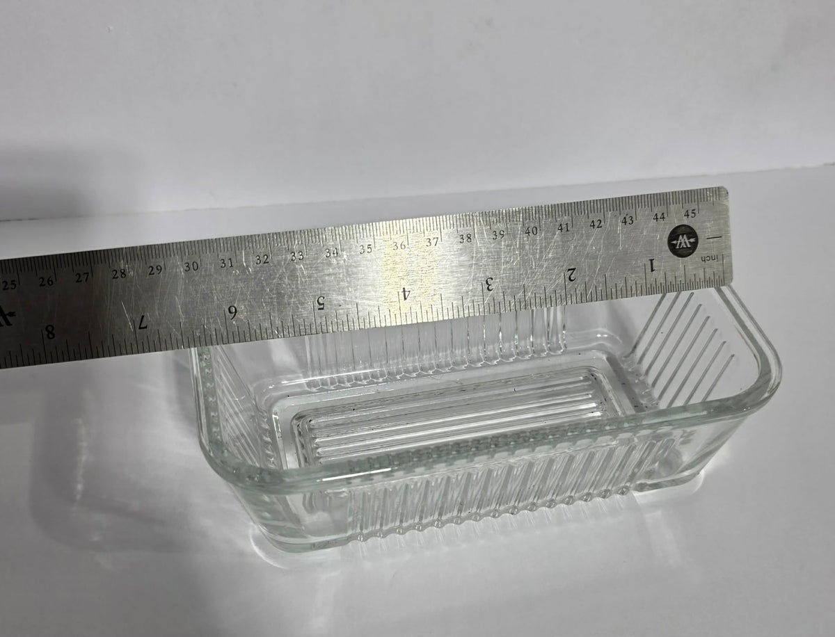 Ribbed Clear Glass Refrigerator Dish with Lid Food Storage Container