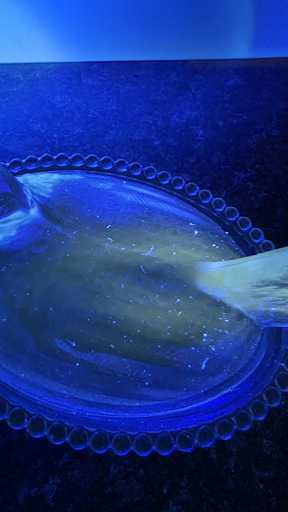 BLUE 4-Inch Hand-Sculpted Mold Hen on Nest Covered Dish WHOLESALE / BULK