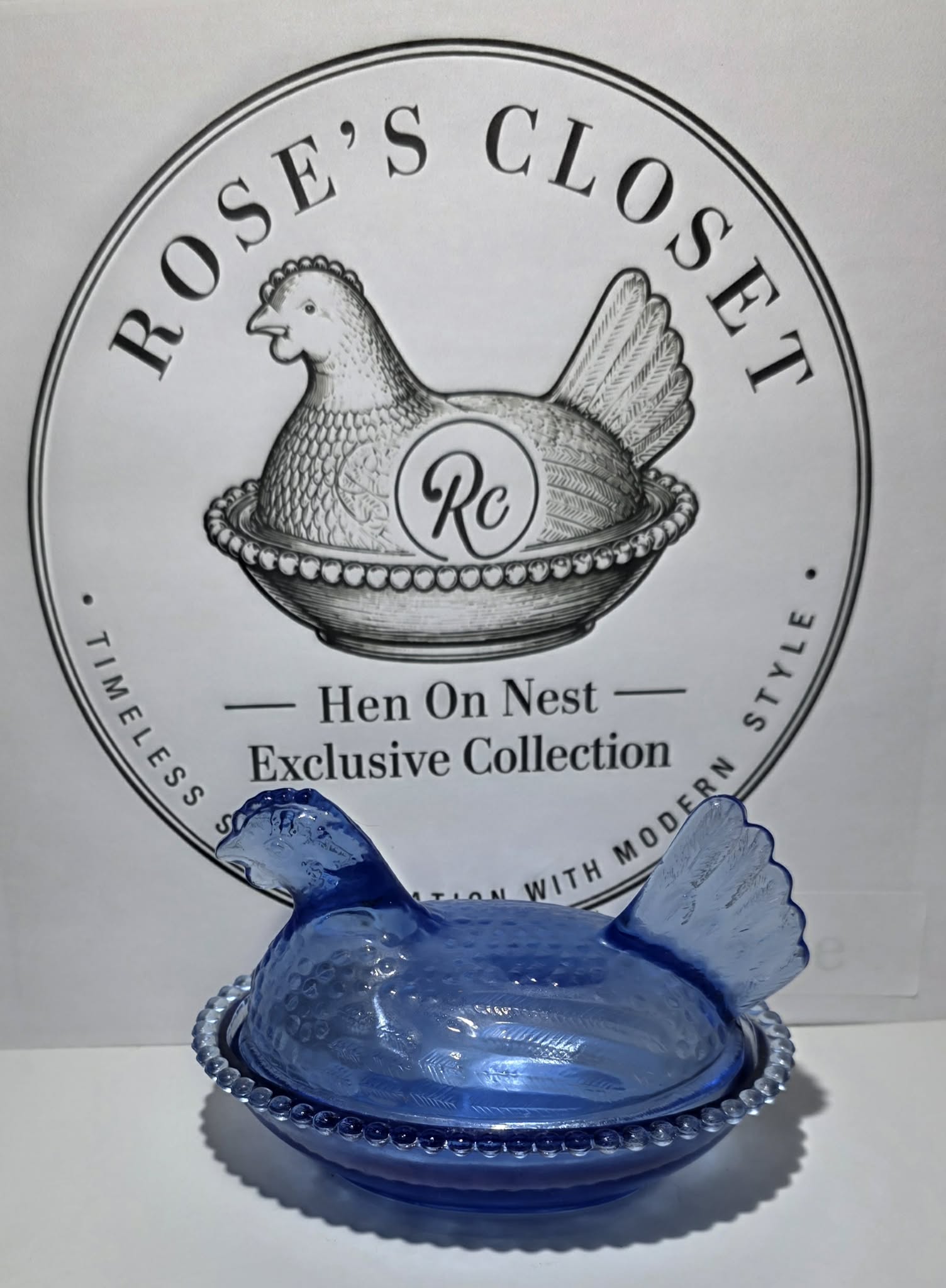 BLUE 4-Inch Hand-Sculpted Mold, Glass Hen on Nest Covered Dish